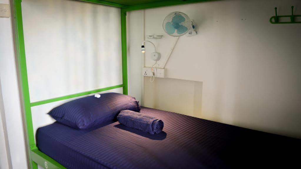 Explore Hostels Negombo Kochchikade Ngoại thất bức ảnh
