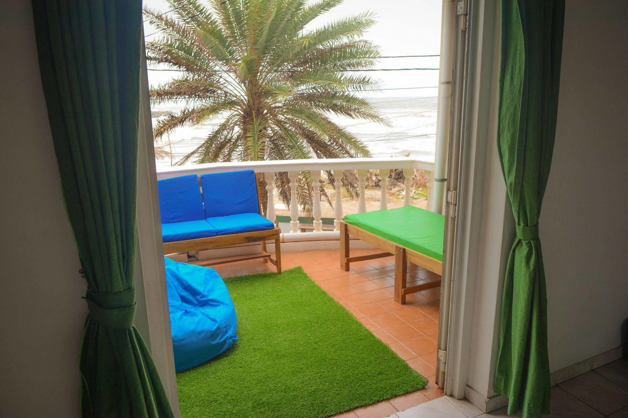 Explore Hostels Negombo Kochchikade Ngoại thất bức ảnh