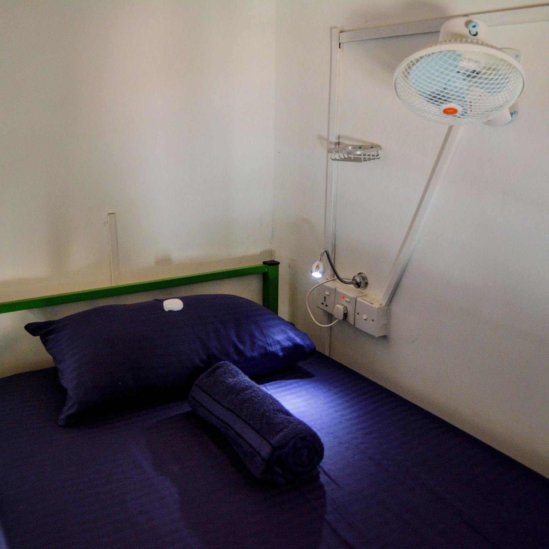 Explore Hostels Negombo Kochchikade Ngoại thất bức ảnh