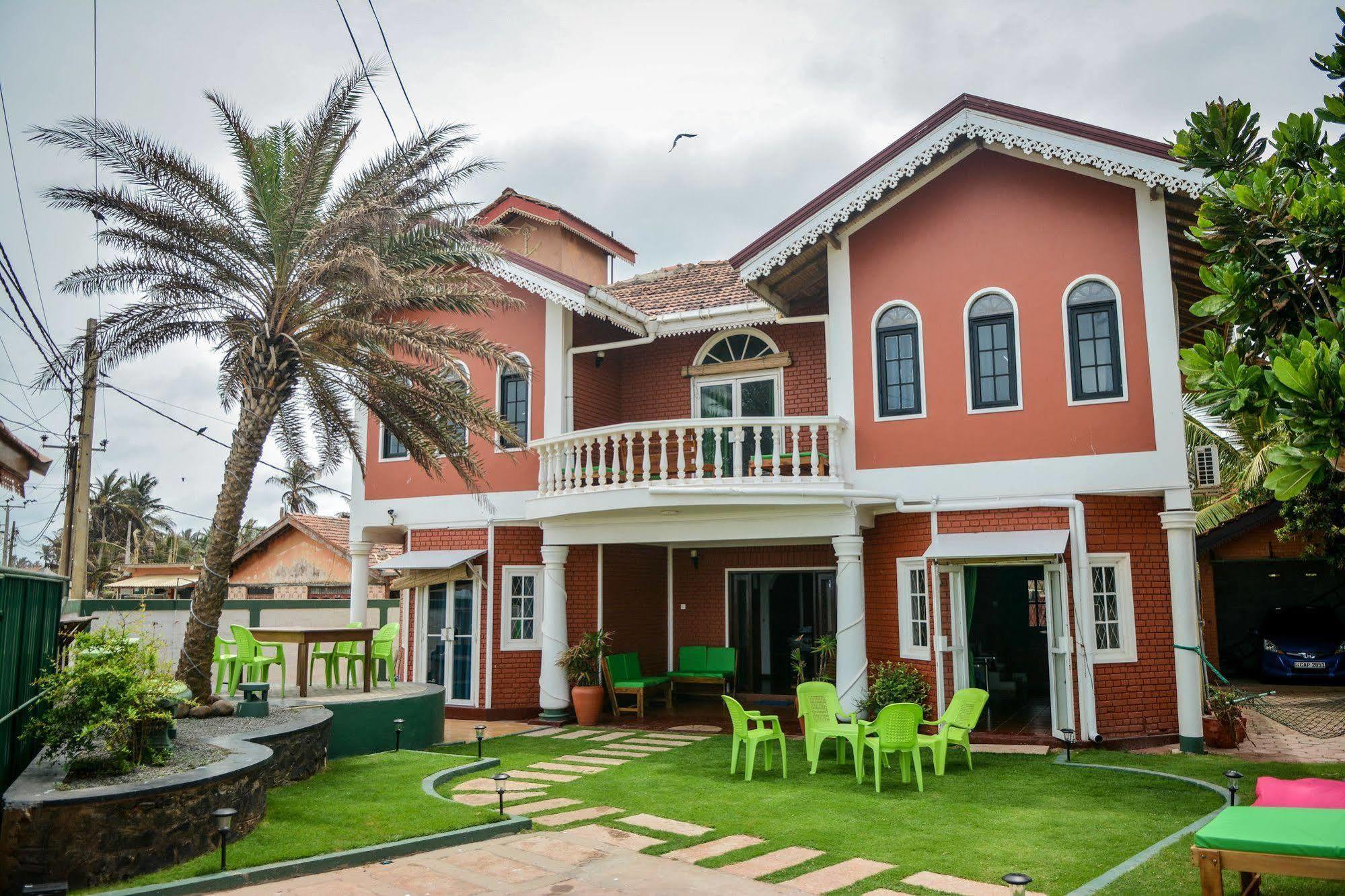 Explore Hostels Negombo Kochchikade Ngoại thất bức ảnh